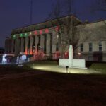 house that Trimlight Chicago put lights on